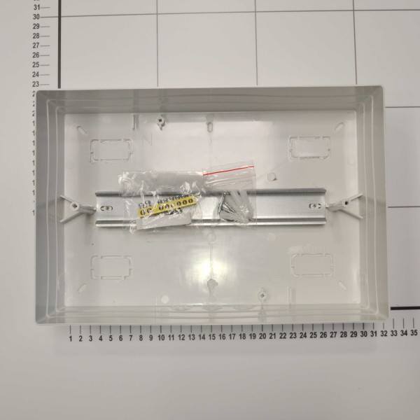 Бокс пластиковий VIOLUX на 12 модулів зовнішній ( 900072 ) - фото №1