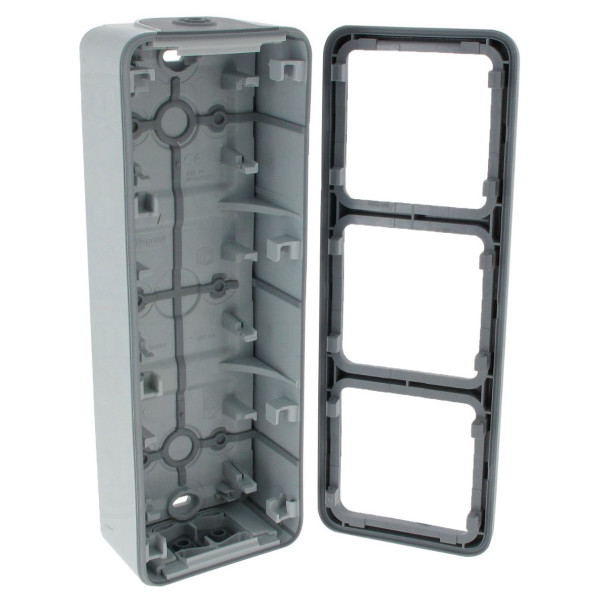 Потрійний підрозетник ІР55 Legrand - фото №2