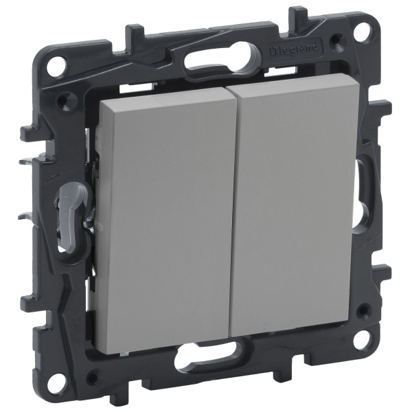 Двоклавішний прохідний вимикач Legrand Niloe Step 10А затискний механізм алюміній (863308)