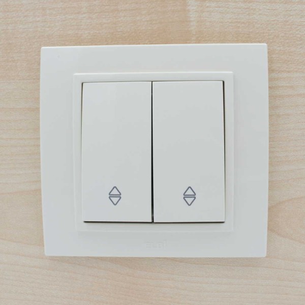 Выключатель ELBI ZENA кремовый 2кл проходной без рамки ( 609-010300-211 ) - фото №7