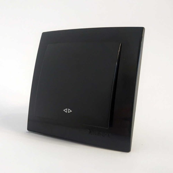 Вимикач Nilson Touran чорний 1кл проміжний ( 24221010 )