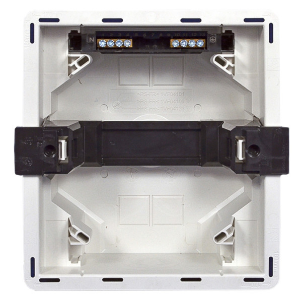 Щит встраиваемый Golf VF104TD на 4 модуля Hager - фото №4