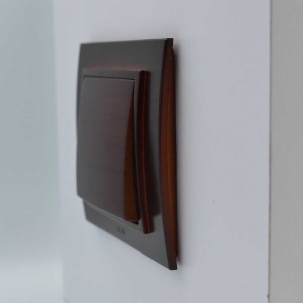 Выключатель ELBI ZENA Woodline красное дерево 1кл без рамки ( 609-012900-200 ) - фото №2