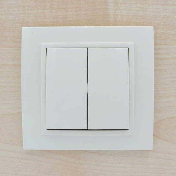 Выключатель ELBI ZENA кремовый 2кл с рамкой ( 500-010300-202 ) - фото №4