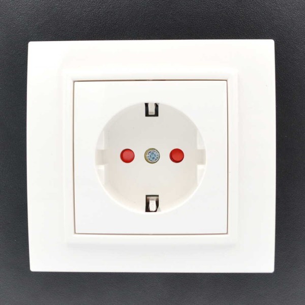 Розетка ELBI ZENA біла 1-на з заземленням захист від дітей без рамки ( 609-010200-243 ) - фото №6