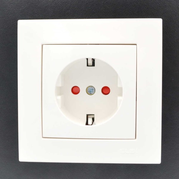 Розетка ELBI ZENA біла 1-на з заземленням захист від дітей без рамки ( 609-010200-243 ) - фото №7