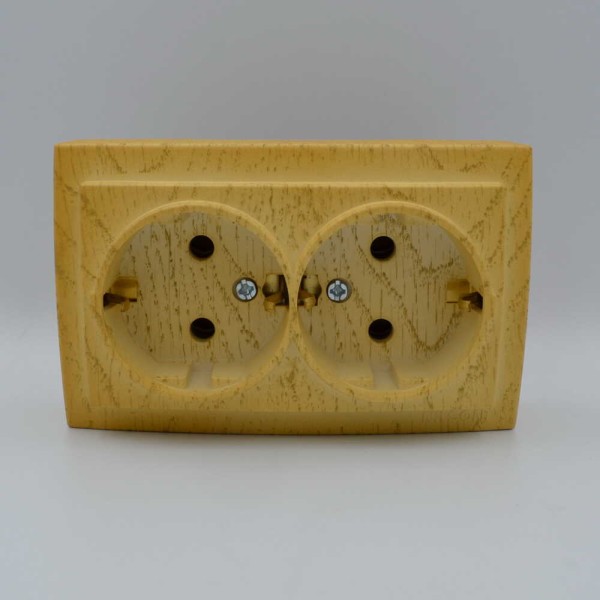 Розетка Nilson Themis клен 2-я с заземлением ( 26281025 ) - фото №1