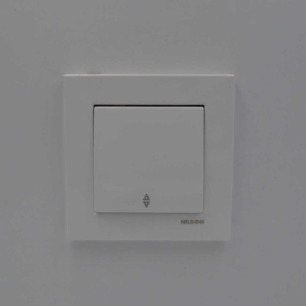 Вимикач Nilson Moda білий 1кл прохідний з підсвіткою ( 21112008 ) - фото №1