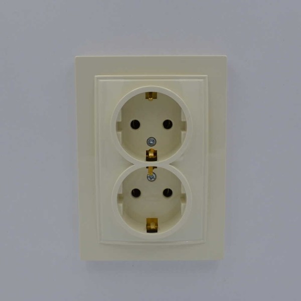Розетка Nilson Thor кремова 2-на з заземленням ( 27121025 ) - фото №3