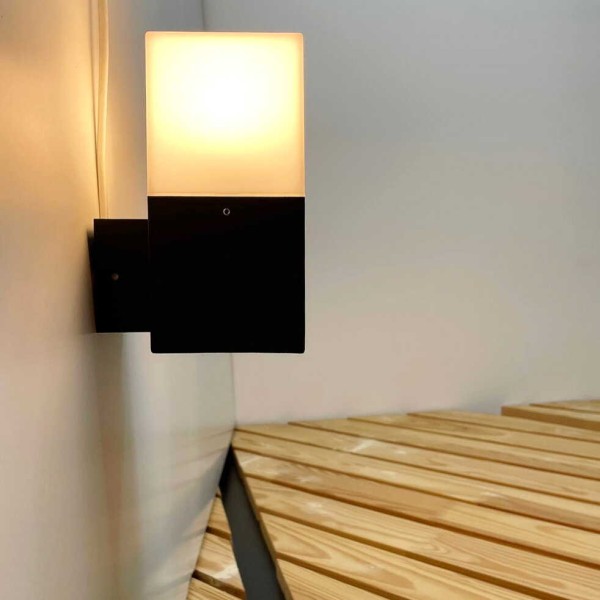 Светильник фасадный Violux QUADRO-1D 20Вт E27 ІР44 черный ( 500240 ) - фото №1