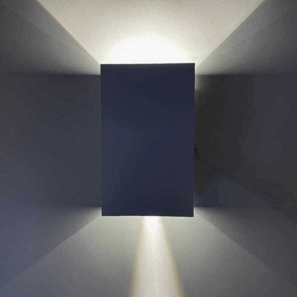 Светильник фасадный Violux JOKER 10W 3000-6500K 750Lm IP65 черный ( 500600 ) - фото №1