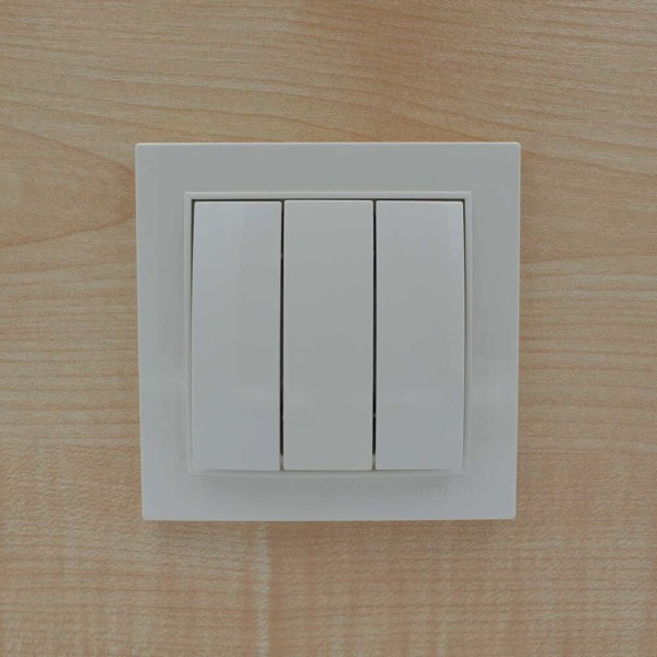 Выключатель Nilson Thor кремовый 3кл ( 27121066 ) - фото №3