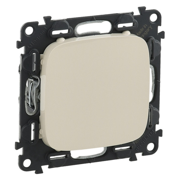 Заглушка Legrand Valena Allure слоновая кость